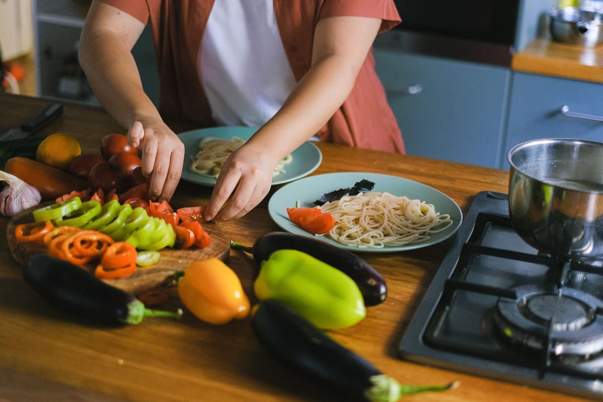 SIBO Foods: Preventing small intestinal bacterial overgrowth relapse through diet